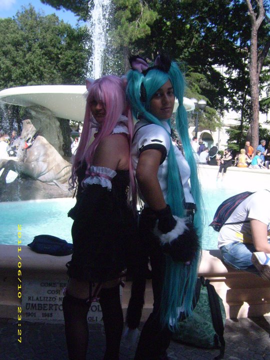 Miku and Luka neko 2