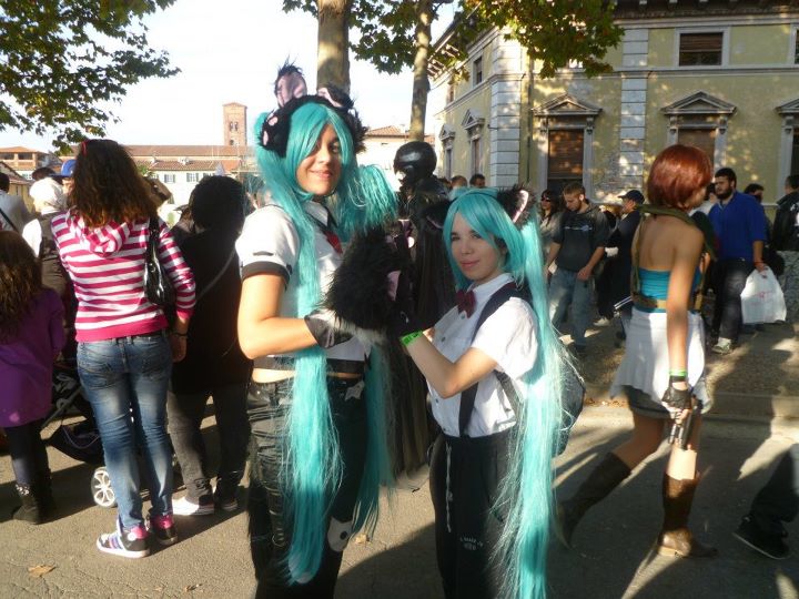 Miku neko and miku neko