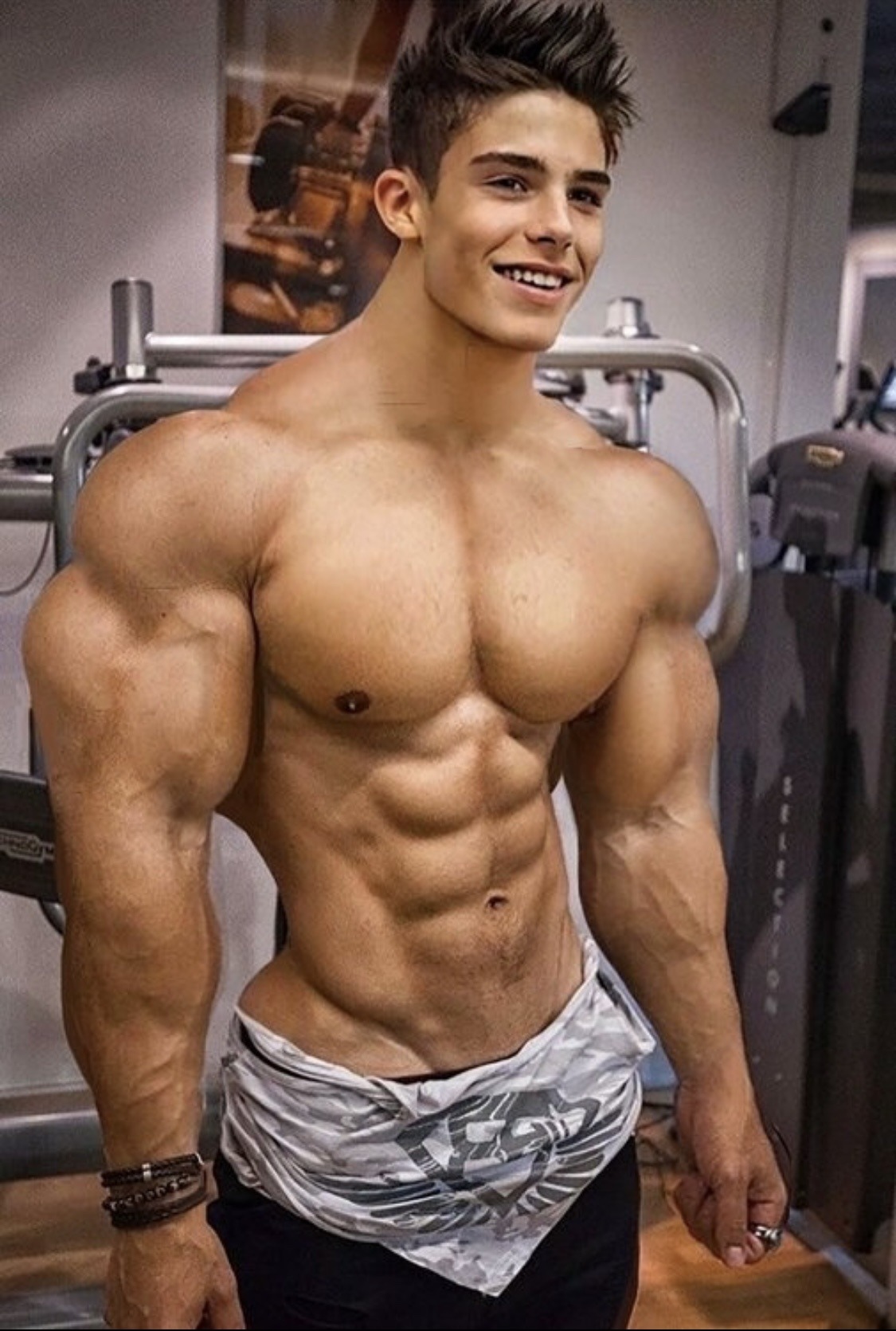 Bodybuilder Fan MUSCLE FAN PERSONALLY REFLECTS: HOTMEATUP PHOTOS by pumperzit on DeviantArt