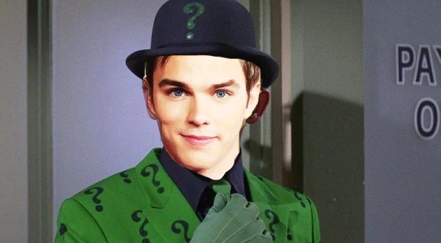 Nicholas Hoult Riddler Nicholas Hoult as The Riddler by SteveIrwinFan96 on DeviantArt