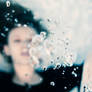 Femme sous l eau avec bulles