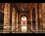 Inside of Royal Mosque by faizan47