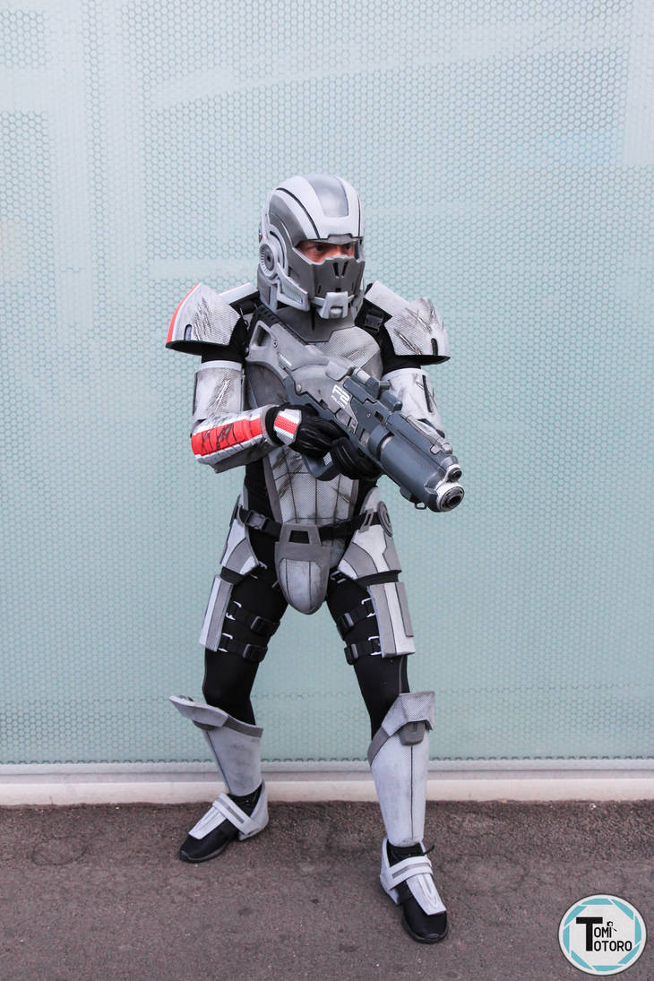 Commander Shepard by Ruun on DeviantArt