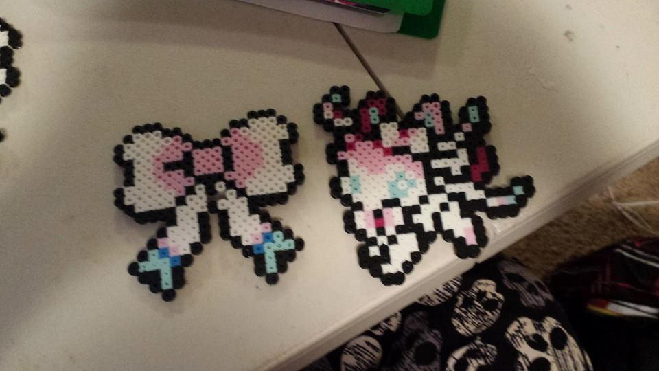 Perler Standee Sylveon Perler Standee side by side by IsXack-bassist on DeviantArt