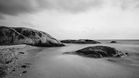 Passekudah Bay rocks