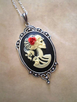 Ivory Lolita Skeleton Necklace