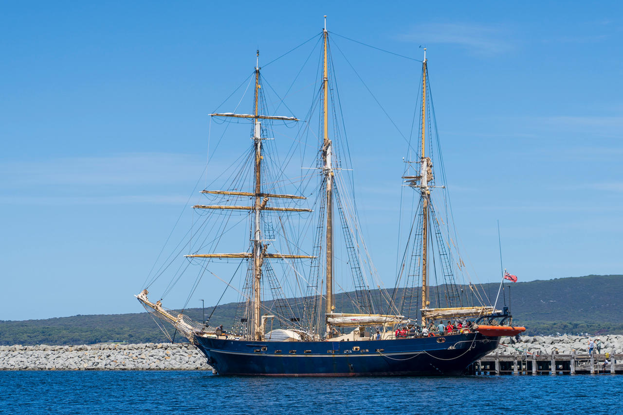 Leewin - Square Rig Sailing Boat by terrytassie on DeviantArt