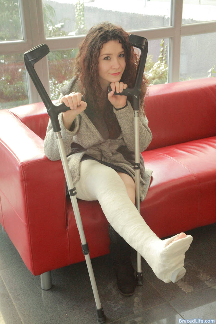 Long Leg Plaster Cast by MedicBrace on DeviantArt