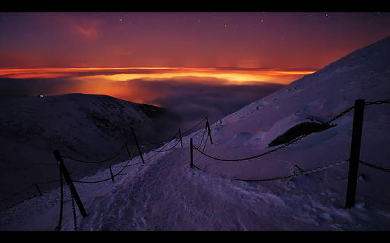 Karkonosze Mountains by night8