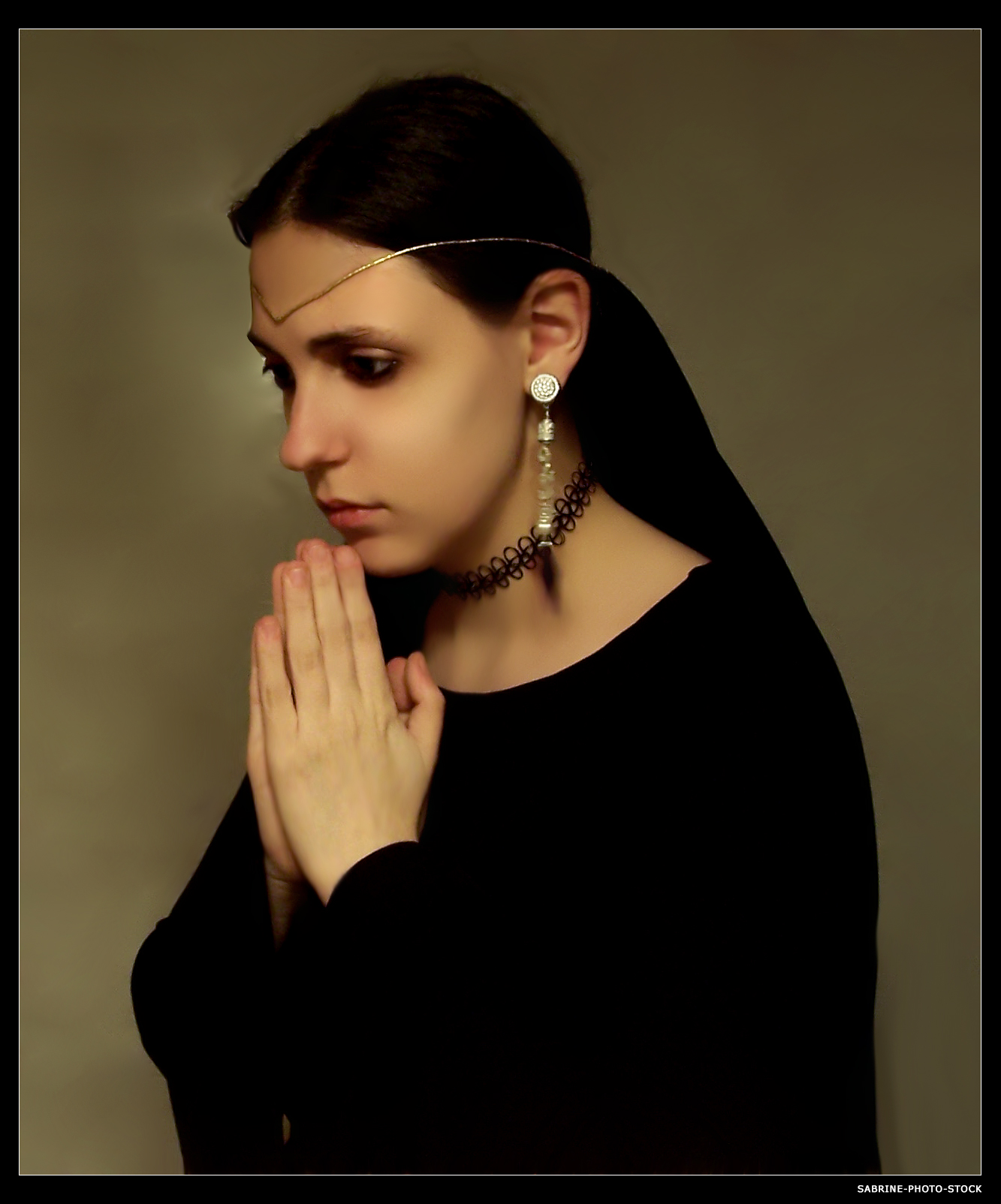 Sabrine 207 - Praying