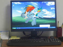 Rainbow Dash trying to escape