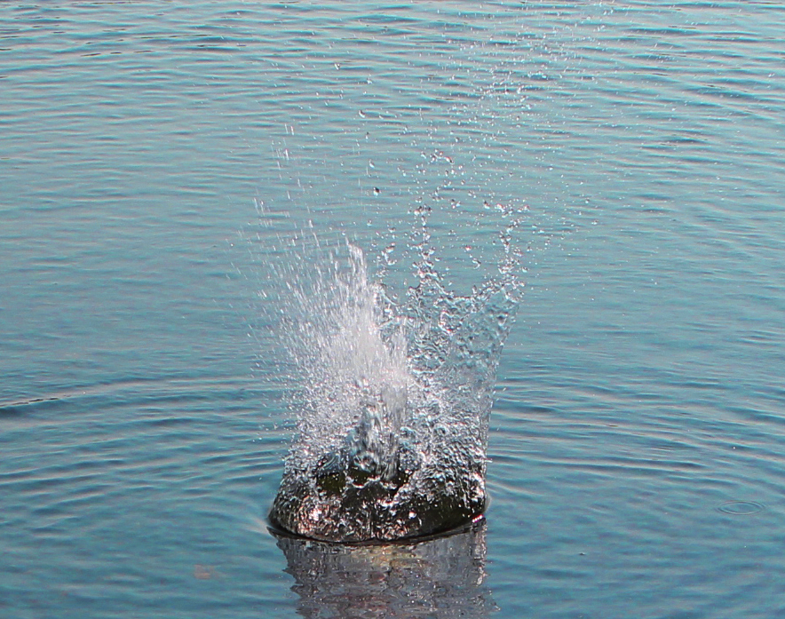 Rock hitting water by Visjel on DeviantArt