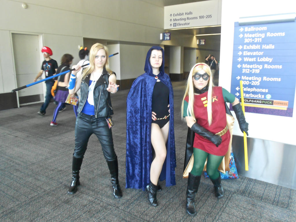 Jannette recommends best of Robin and raven cosplay Trahan recommends First time going anal