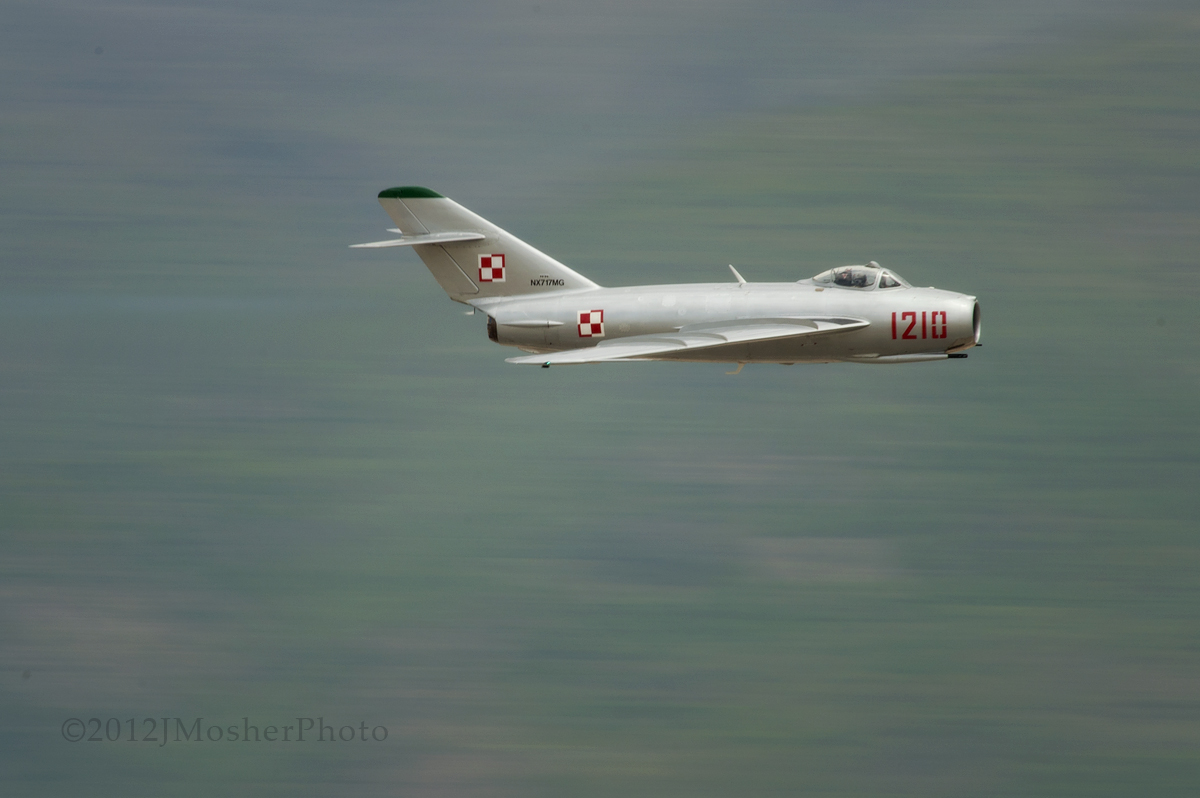 MIG-17