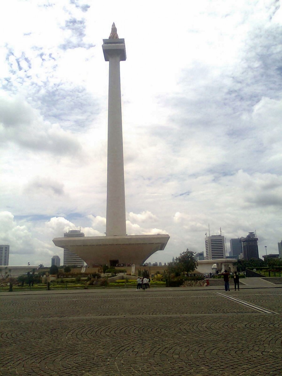 MONAS