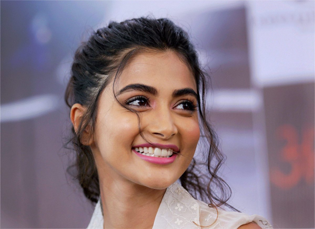 Pooja Hegde Wallpaper HD 4k by SahibDM on DeviantArt Pooja Hegde Wallpaper HD 4k by SahibDM on DeviantArt