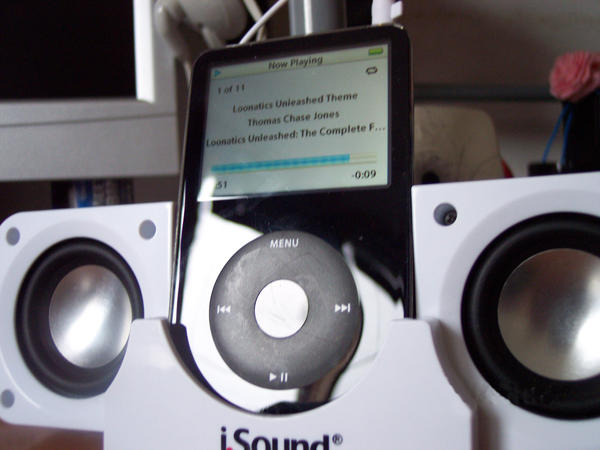 Isound Owner pictures - iSound by The7thLoonatic on DeviantArt