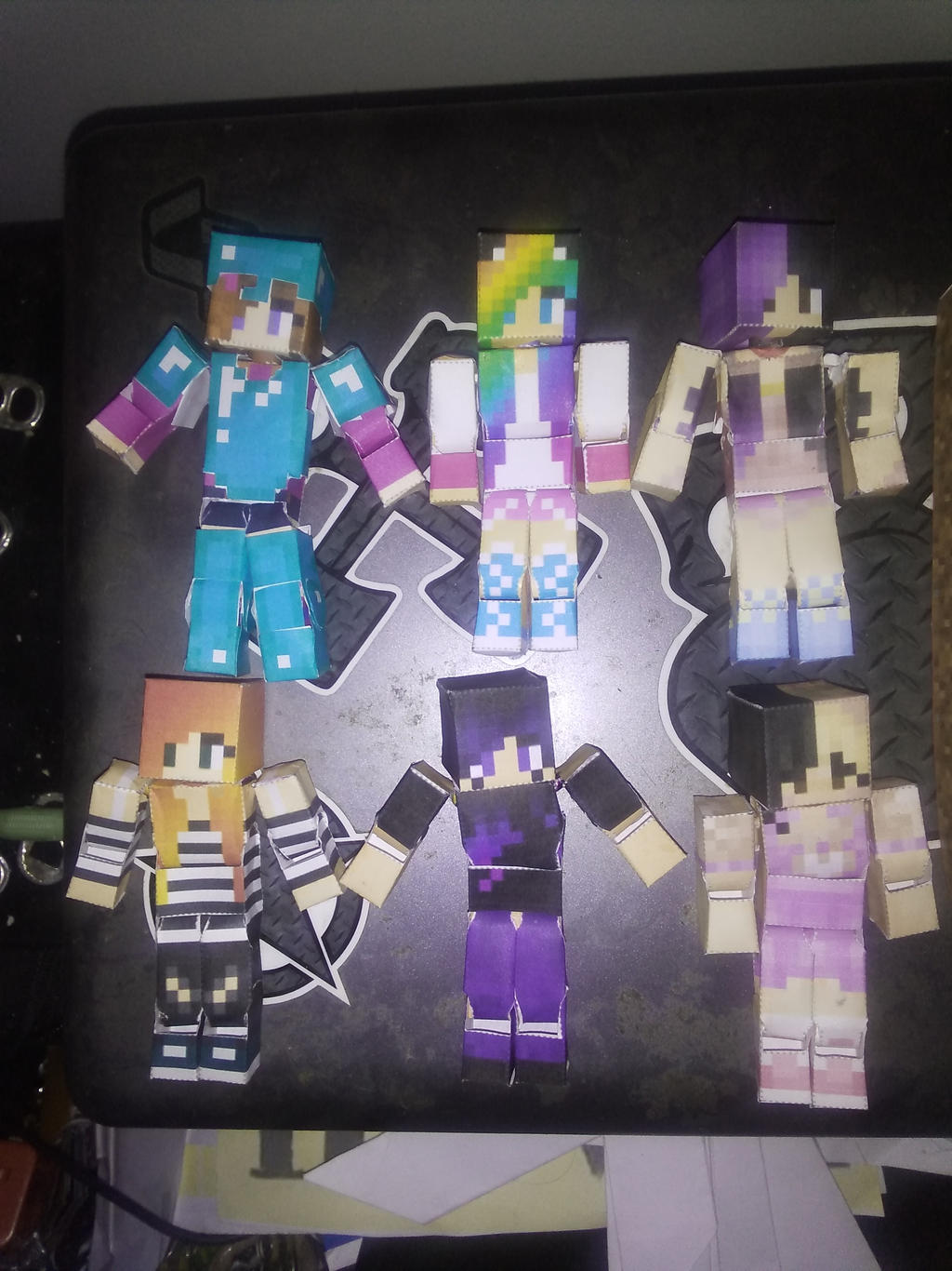 Some random papercraft bendable figures I made by skates99 on DeviantArt
