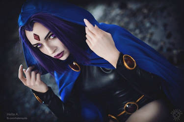 Raven Cosplay