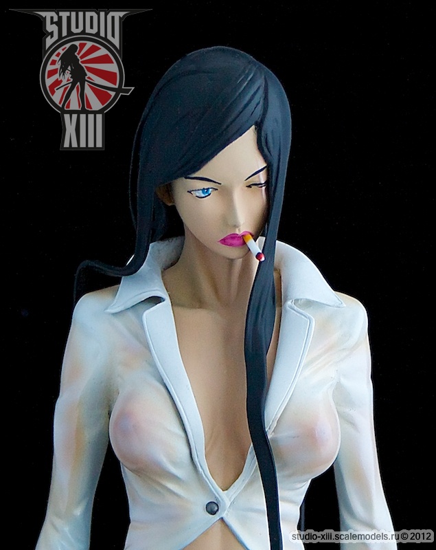 Azami garage kit figure - close-up view