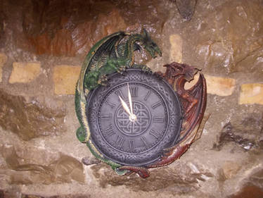 Dragon clock