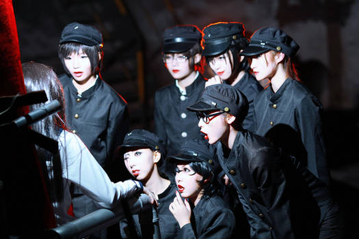 Litchi Hikari Club - Captive Lily