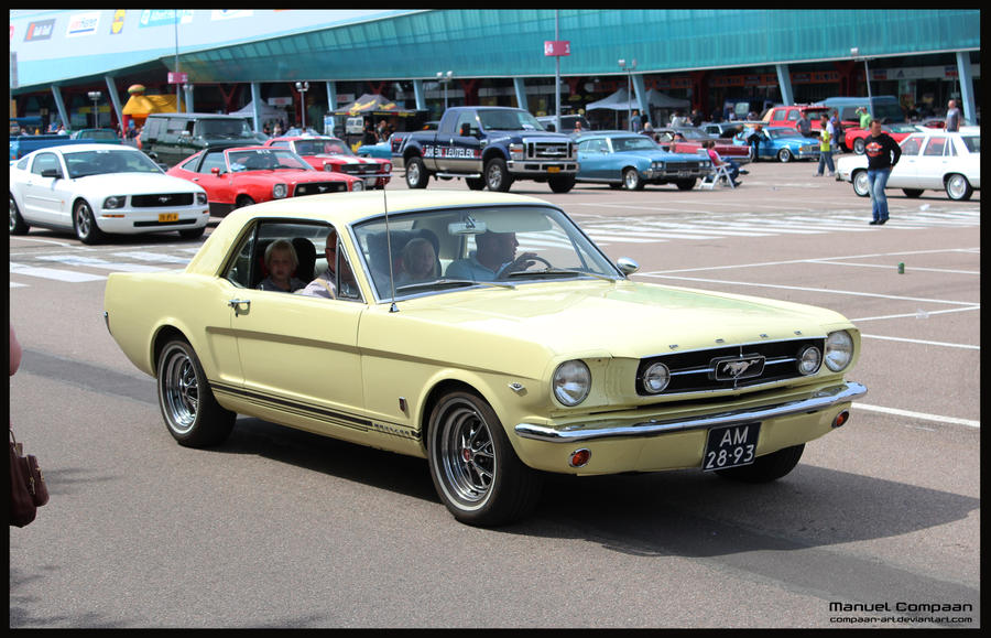 1965 Ford    Mustang