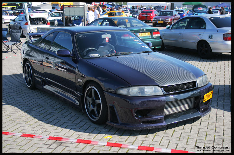 1994 Nissan Skyline R33    GT-R