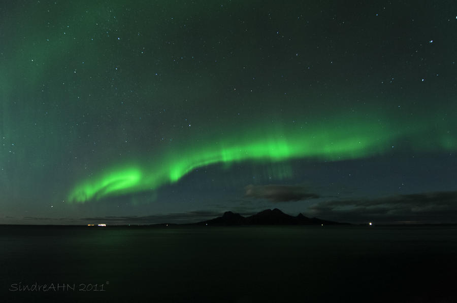 Aurora Light Up above Landegode Island by SindreAHN