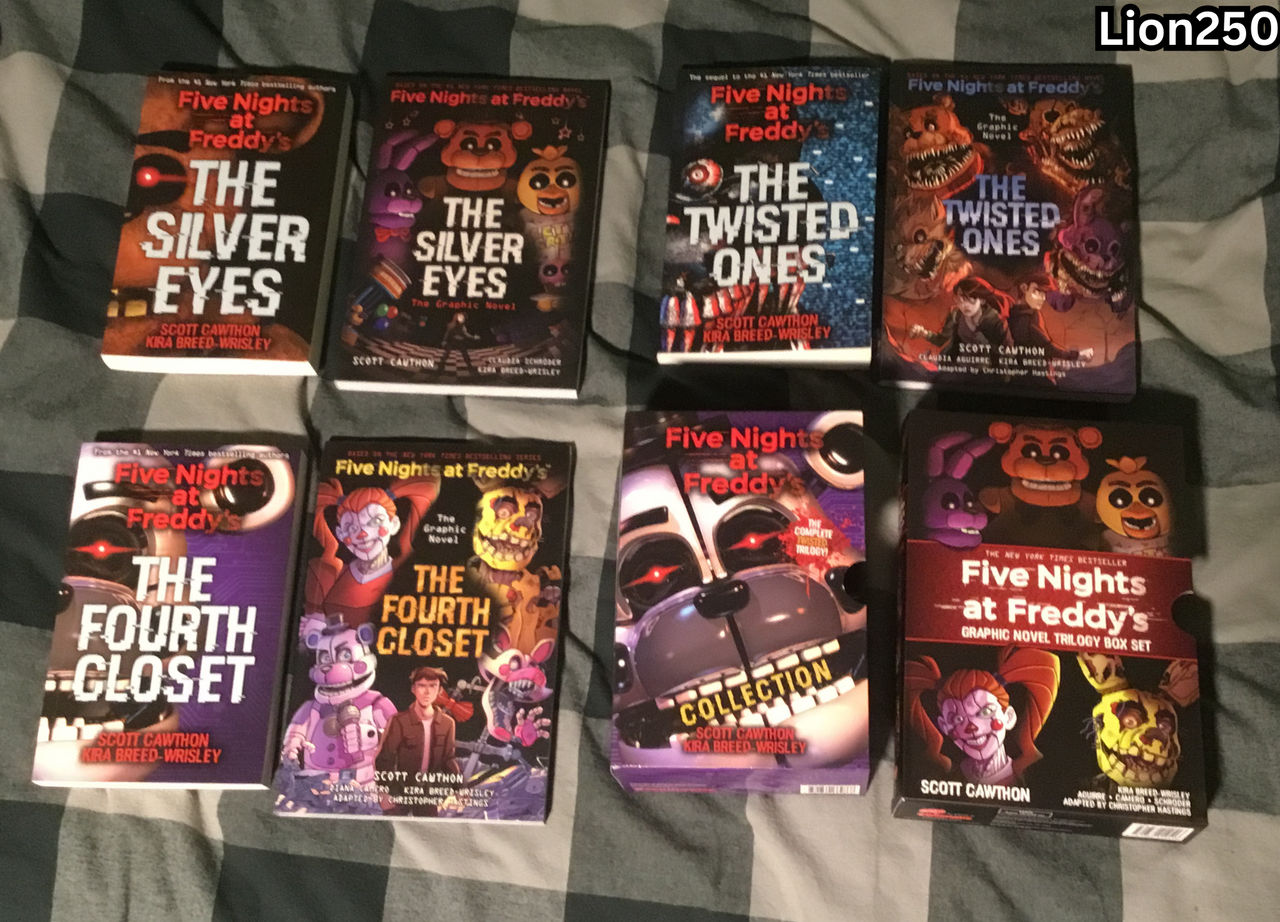 Five Nights at Freddy's Graphic Novels Books 1-3 [The Silver Eyes; The  Twisted Ones and The Fourth Closet] Fazbear Frights Graphic Novels