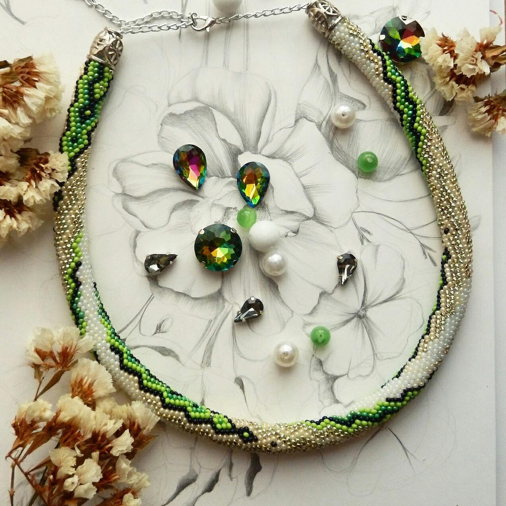 Spring necklace