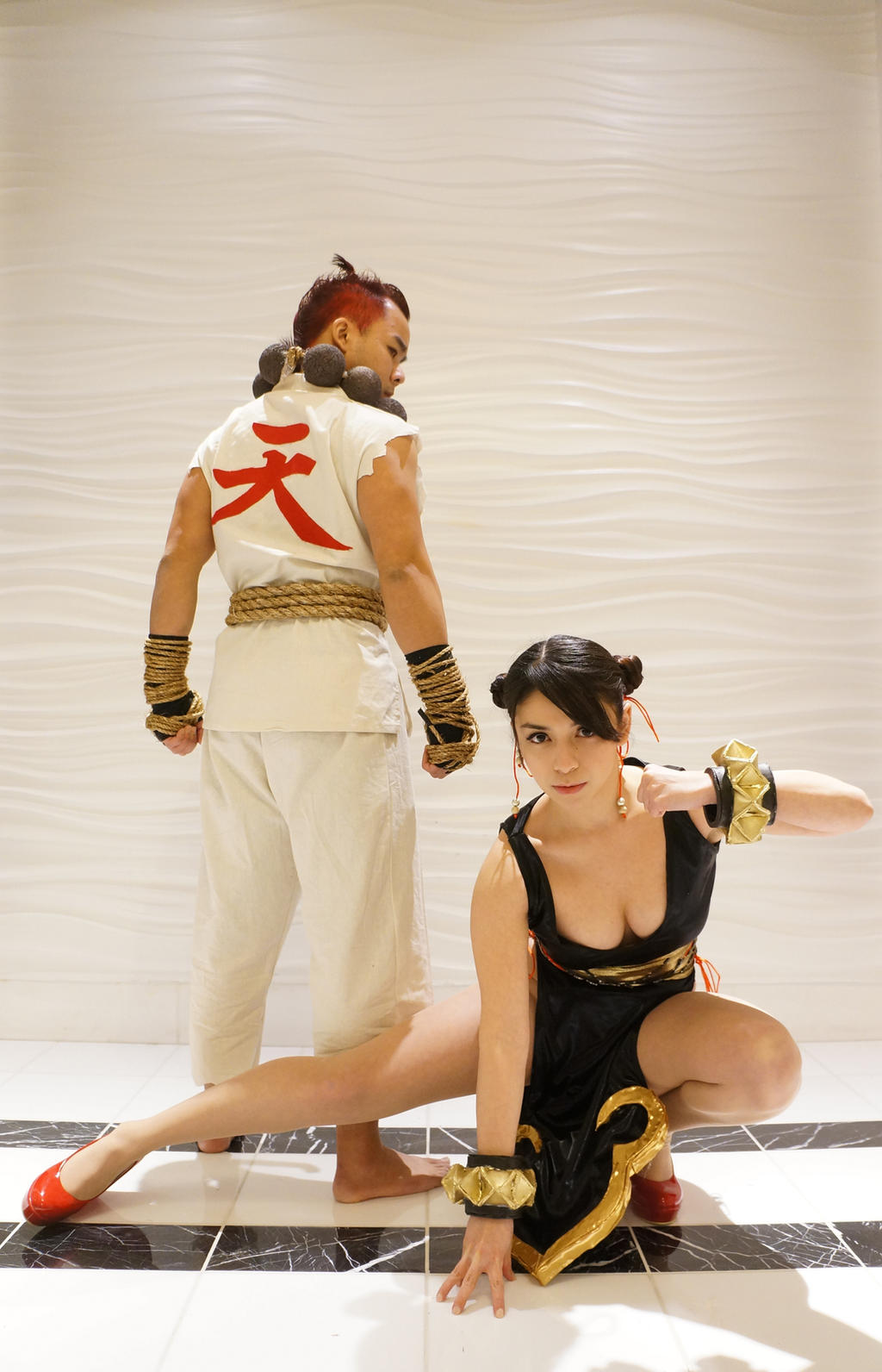 Akuma and Chun Li