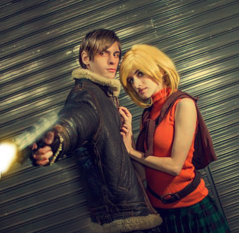 Resident Evil 4 Leon & Ashley Costumes: 'Romantic