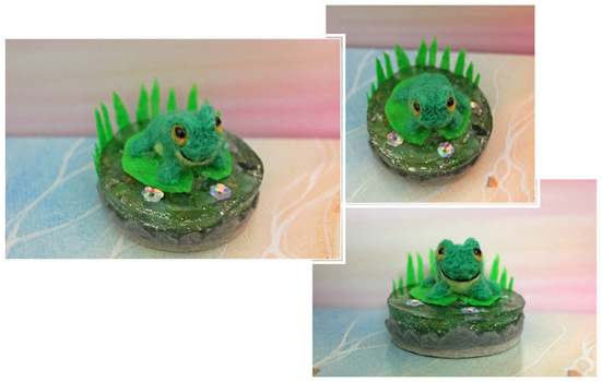 Teeny Needle-felted Pond Frog