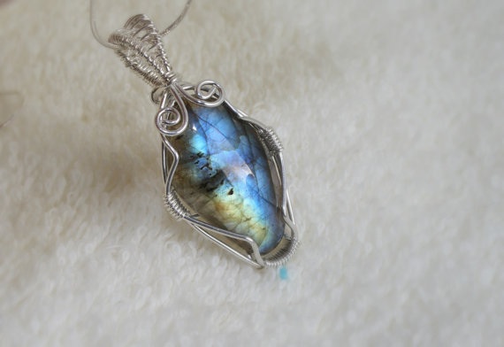 Sterling silver and labradorite necklace