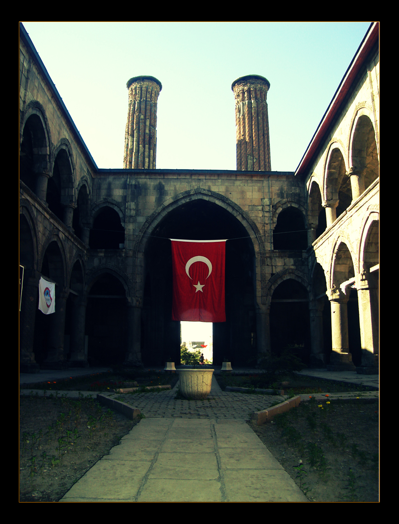 Cifte Minareli Medrese