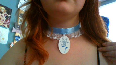 Snowdrop Choker