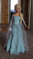 Elsa doll OOAK in daylight 2