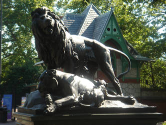 lion statue