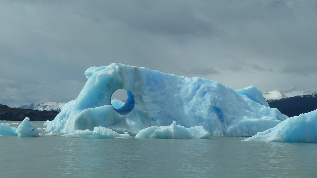Iceberg 07 - Hole Close Up