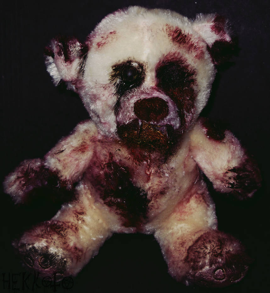 Zombie teddy bear by Hekkoto