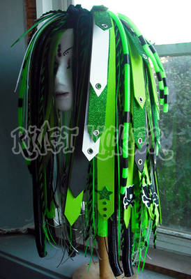 Limegreen and black cyberlox