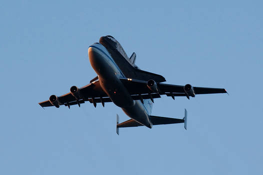 DISCOVERY OVERHEAD