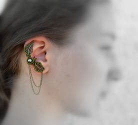 Leaf ear cuff with chains, victorian elven style