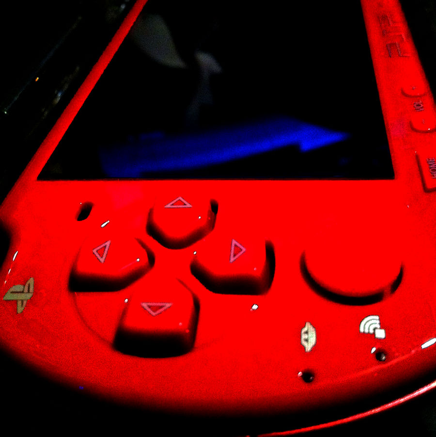 Psp Red Screen Red PSP by KING-ICE on DeviantArt