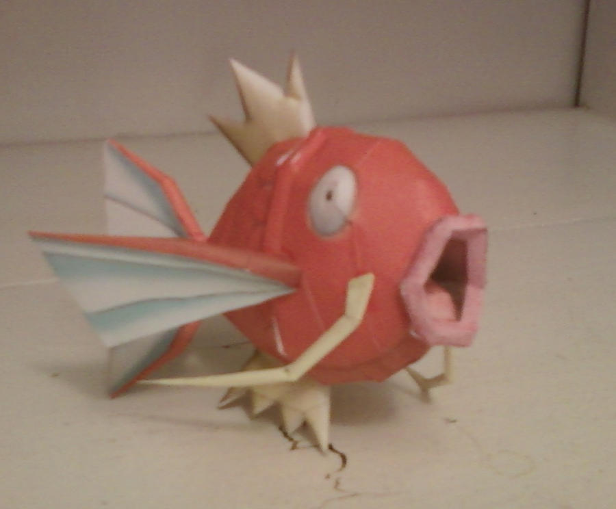 Magikarp by jewzeepapercraft on DeviantArt