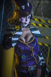 Mad Moxxi Cosplay: Innuendo