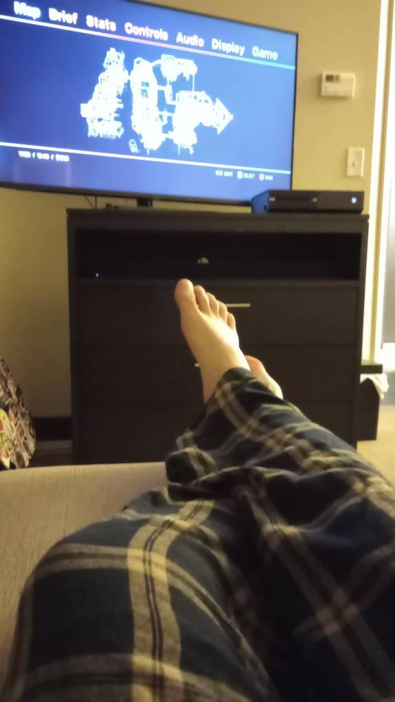 Gamer Feet 2 By JackPigeonFeets On DeviantArt gamer-feet-2-by-jackpigeonfeets-on-deviantart