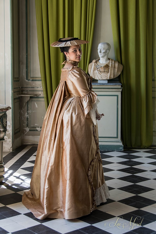 Robe a la francaise 18th