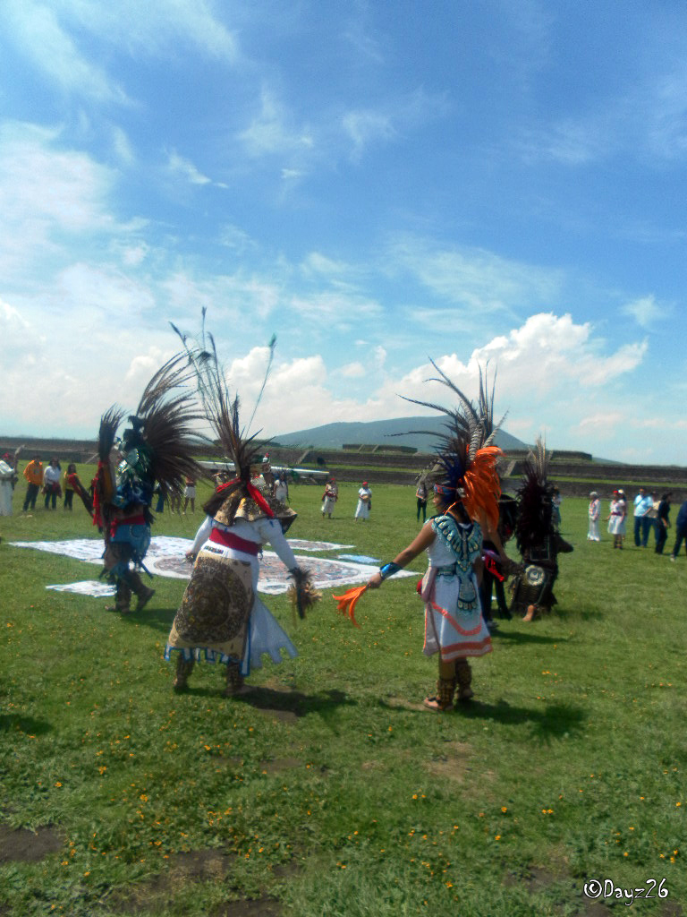 Danzantes en Teotihuacan